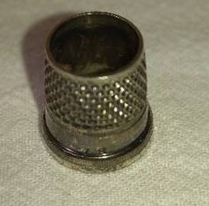 lot 130 image: Antique Sterling Silver Thimble. Tested