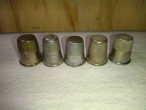 lot 137 image: 5 Fancy Mixed MetalAlloy Thimbles