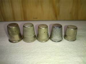 lot 147 image: 5 Fancy Mixed MetalAlloy Thimbles