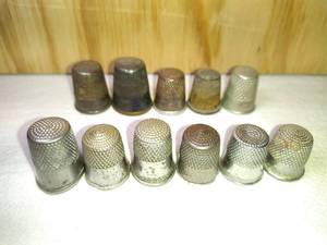 lot 150 image: 11 Med-Poor Fancy Mixed MetalAlloy Thimbles