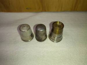 lot 157 image: 1 Simmons Nickle Silver, 1 Has Brass Top Section Thimbles