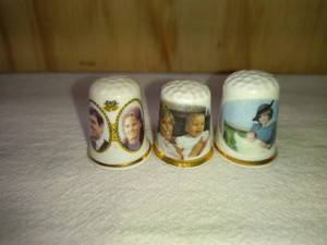 lot 91 image: 2 Ceramic Princess Diana, 1 William and Andrew and 1 Sarah Thimbles