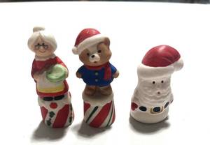 lot 25 image: Three Bisque Christmas Themed Thimbles