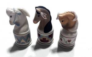 lot 26 image: 3 Enesco Porcelain Horse Thimbles