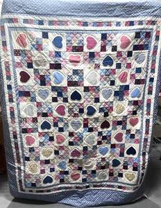 lot 46 image: Nine Square with Hearts Quilt Hand Stitched. Twin 64 X 84