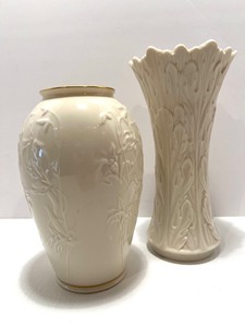 lot 189 image: Set of 2 Lenox Ivory Porcelain Vases with Embossed Floral Design