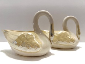 lot 194 image: Pair of Belleek Ireland Porcelain Swan Dishes
