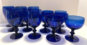 lot 202 image: Set of 13 Cobalt Blue Stemmed Glasses, 6 Tall and 7 Short