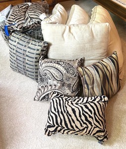 lot 24 image: Set of 13 Decorative Throw Pillows Assorted Patterns
