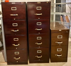 lot 283 image: Set of 3 Metal Filing Cabinets by Columbia and Art Metal