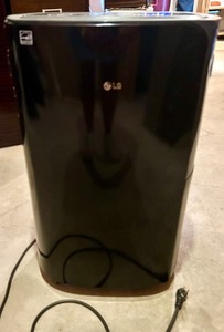 lot 285 image: LG Puricare UD701KOG3 Dehumidifier with Removable Water Tank