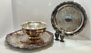 lot 354 image: Vintage Silverplated Serving Set with 2 Trays, Punch Bowl, and Salt and Pepper Shakers