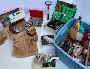lot 99 image: Collection of Hand Tools, Tool Belt, Wire Brushes, and Accessories