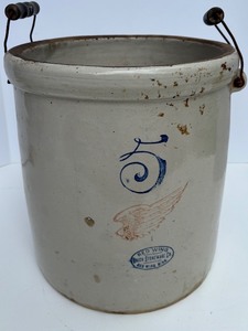 lot 304 image: Red Wing Union Stoneware 5 Gallon Crock with Handles