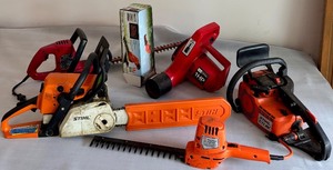lot 309 image: Lot of Lawn Power Tools Including Chainsaw, Hedge Trimmer, and Blower