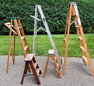 lot 328 image: Collection of 5 Assorted Step Ladders and Stools