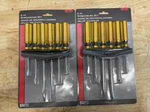 lot 132 image: Lot of 2 - 6pc Screwdriver Set