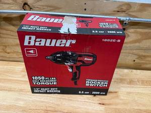 lot 75 image: Bauer 12 Heavy Duty Impact Wrench (08112580)