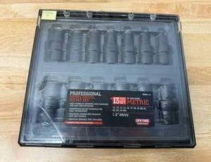 lot 61 image: Professional Impact Swivel Socket Set (081125140)