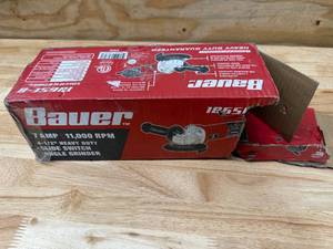 lot 165 image: BAUER 7 Amp, 4-12 in. Slide-Switch Angle Grinder (08132530)