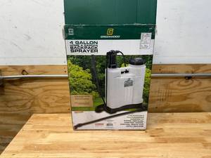 lot 48 image: GREENWOOD 4 Gallon Backpack Sprayer (08132530)