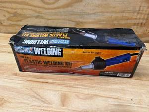 lot 33 image: CHICAGO ELECTRIC 1300 Watt Plastic Welding Kit with Air Motor and Temperature Adjustment (08132580)