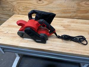 lot 34 image: Bauer 4 x 24 Belt Sander (08132590)