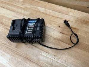 lot 35 image: Hercules 20v12v Lithium-Ion Fast Charger (08132545)