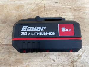 lot 209 image: BAUER 20V 8 Ah High-Capacity Lithium-Ion Battery (081425100)