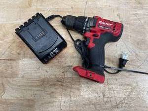 lot 211 image: BAUER 20V Cordless, 12 in. DrillDriver Kit with 1.5 Ah Battery and Charger (08142555)