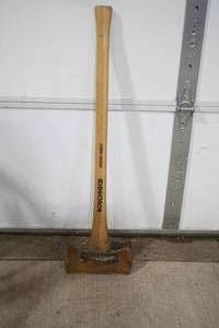 lot 15 image: Roughneck Hickory Handle Axe