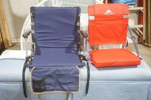 lot 23 image: Stadium Chairs 2ct