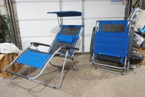 lot 24 image: Lounge Chairs with Canopies