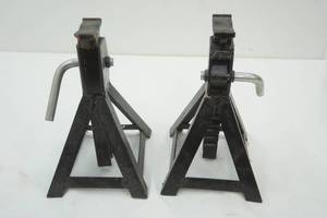 lot 51 image: 2-14 Ton Jack Stands (2ct)