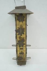 lot 53 image: Bird Feeder 19tall