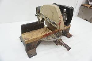 lot 93 image: DeWalt 9 Power Miter Saw