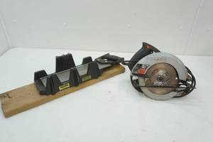 lot 95 image: SkilSaw Circular Saw & Miter Box wSaw