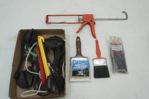 lot 100 image: 20 pc Hex Key Set, 2 Paint Brushes, Caulking gun