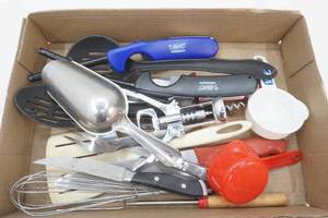 lot 105 image: Grilling ToolsCooking Utensils
