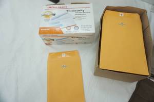 lot 139 image: Office supplies