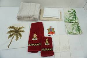 lot 174 image: Linens Lot- (4) 84 curtain Panels, Krinkles Towel & More