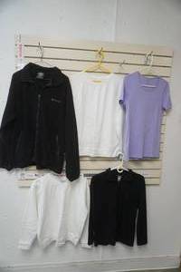 lot 200 image: Womens Tops (5ct)-fleece sweaters, sweatshirts, short sleeves