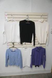 lot 203 image: Womens Tops (6ct)