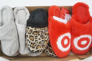 lot 227 image: Womens Slippers Size 56