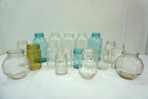 lot 289 image: Canning Jars & Vintage Fish Bowls
