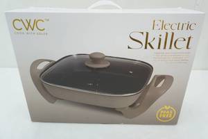 lot 362 image: NEW in Box Electric Skillet