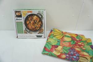 lot 413 image: Parini 2 qt Cast Iron Braiser NEW in Package