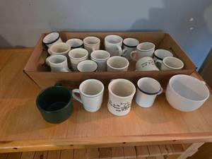 lot 84 image: Lot of Assorted Coffee Cups and Mugs