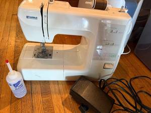 lot 114 image: Kenmore Sewing Machine with Accessories and Foot Pedal