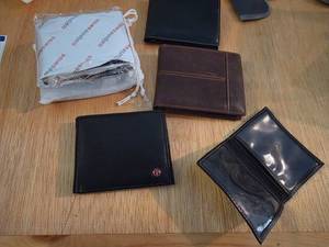 lot 131 image: Collection of 4 Mens Bifold Wallets Including Alpine Swiss and Joe London